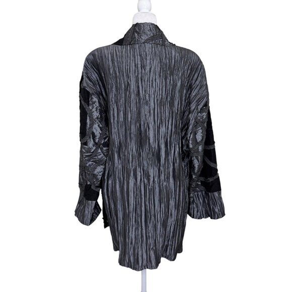 LImpossible Paris Button-Up Crinkle Tunic Top Black Silver Art France Size 1X - Picture 3 of 8